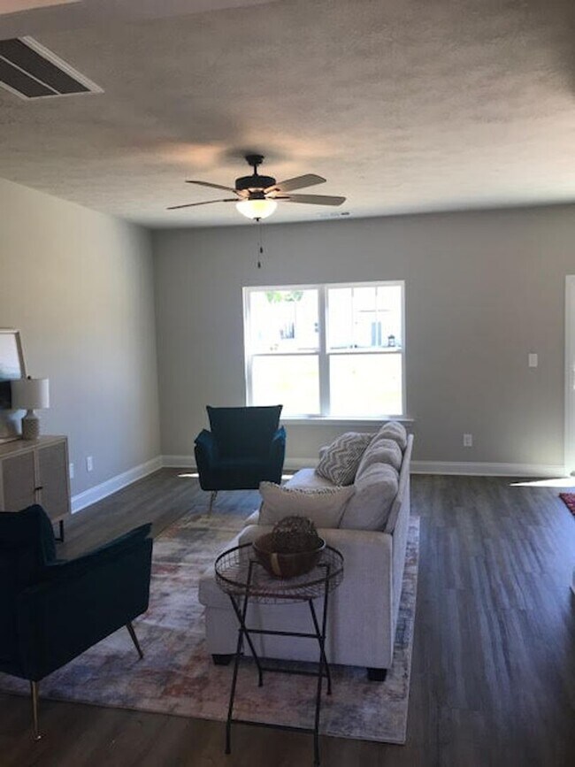 Foto del edificio - 241 Silver Ct Trenton SC 29847