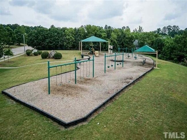 Building Photo - Golf Course Townhome