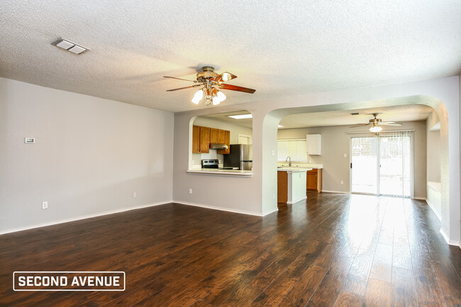 Building Photo - 2014 Brazos Dr