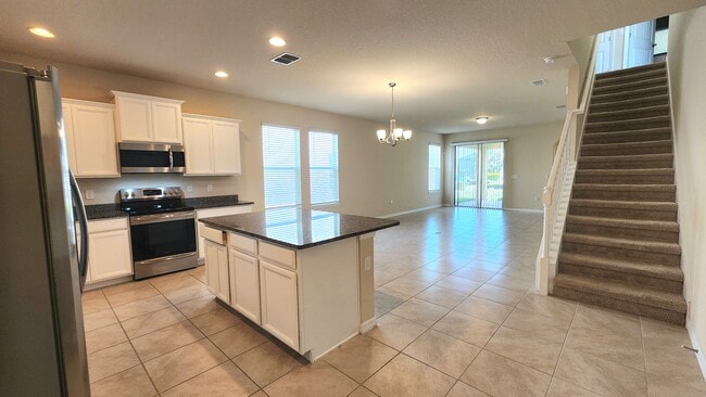 Building Photo - 16749 Harper Cove Dr