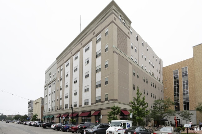 Building Photo - Robertson's Senior Apartments