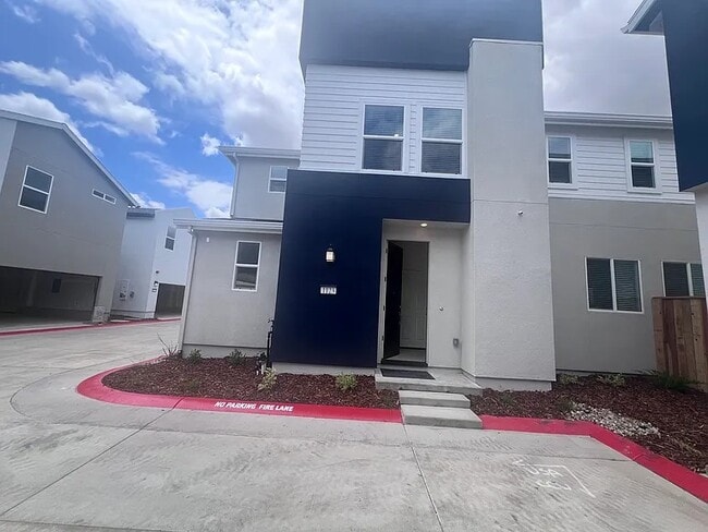 Building Photo - 1123 Bengal Loop