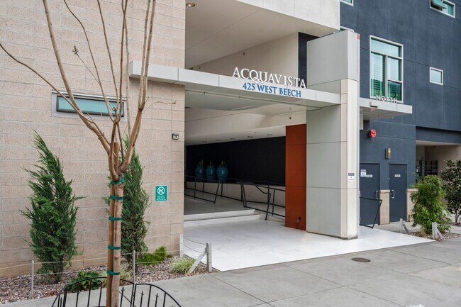 Foto del edificio - Light and Bright Little Italy 2-Bedroom at