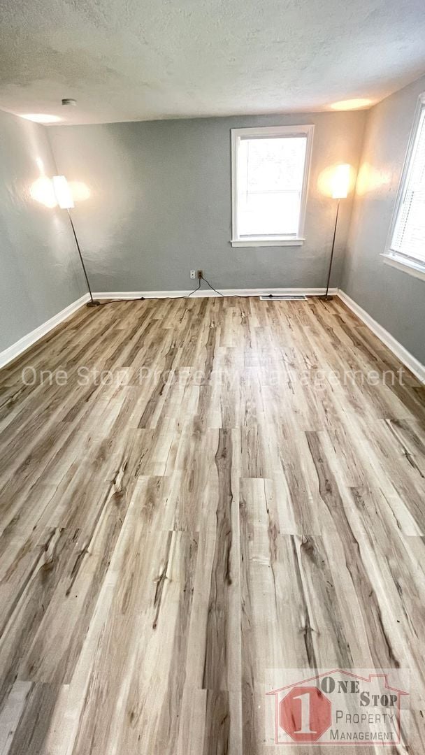 Building Photo - Beautiful 1 Bedroom 1 Bath Apartment in Gr...