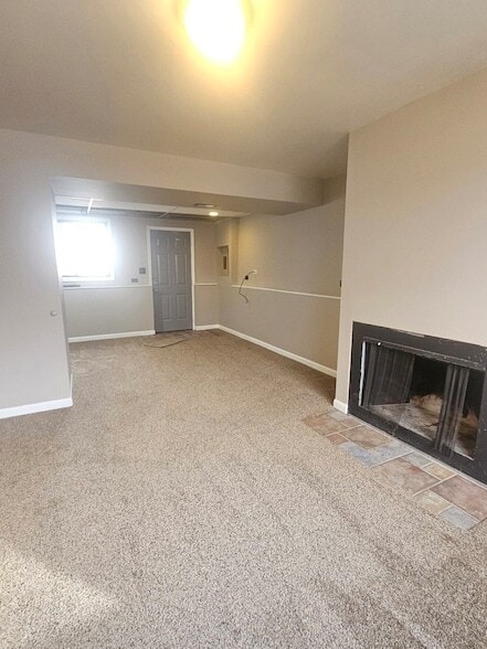 Building Photo - 830 Division St