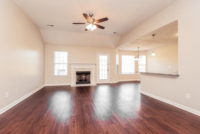 Building Photo - 1028 Saddle Wood Dr