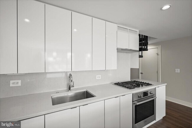 Foto del edificio - 1311 13th St NW