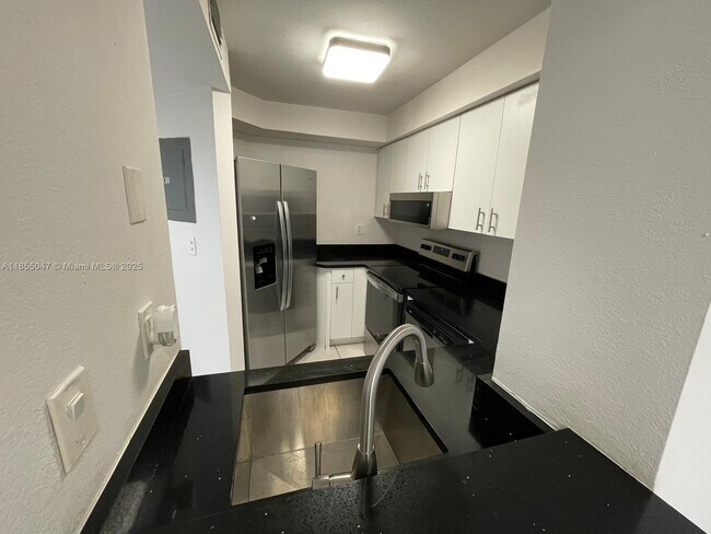 Foto del edificio - 8275 SW 152nd Ave
