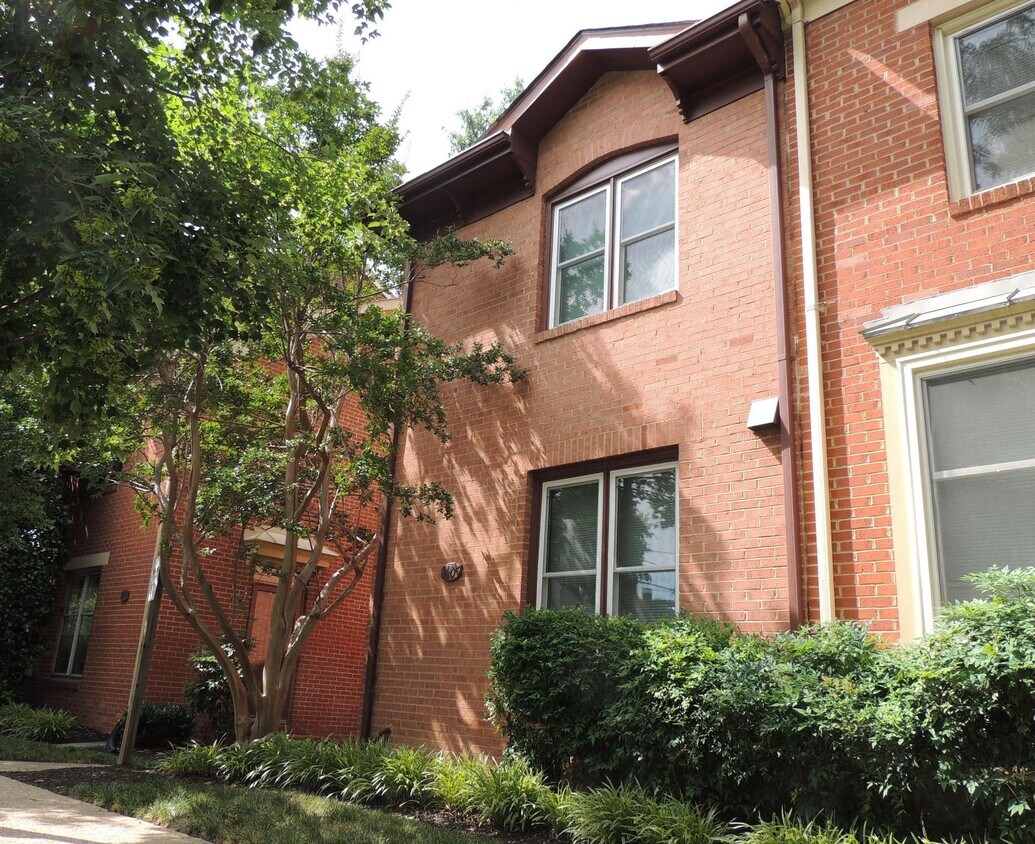 1405 Oronoco St, Alexandria, VA 22314 House Rental in Alexandria, VA