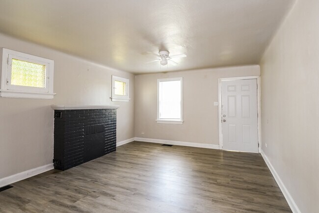 Foto del edificio - Fantastic 2bd/1ba home! Let yourself in!