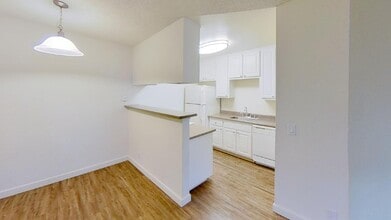 Kitchen - La Salle Apartments