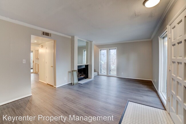 Building Photo - 2 br, 1 bath House - 4822 S Victor Ave