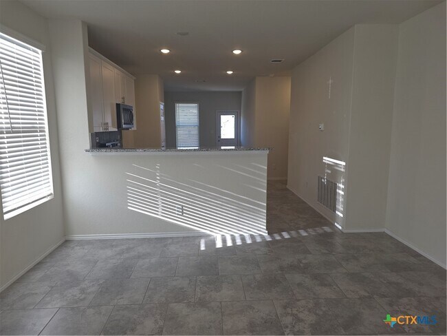 Foto del edificio - 874 Crested Iris