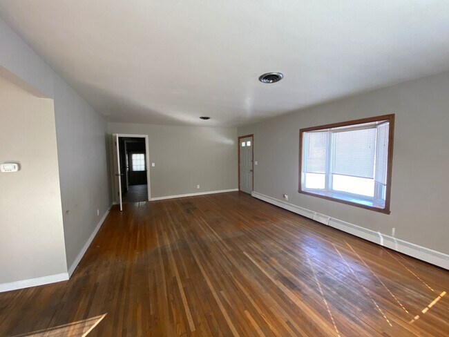 Foto del edificio - 3 Bedroom House Near NDSU!!