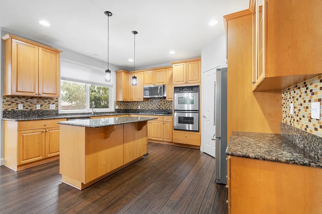 Foto del edificio - 3522 148th St SE