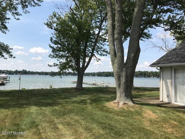 Primary Photo - 3088 Elmwood Beach Rd