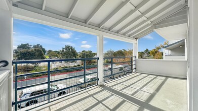 Building Photo - 1201 Melville Square