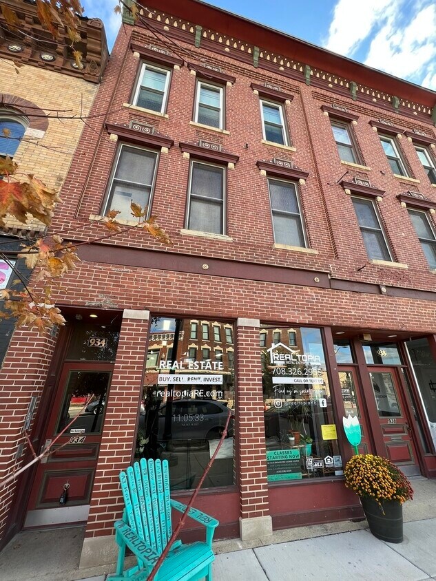 934 S State St Unit 3A, Lockport, IL 60441 Condo for Rent in Lockport