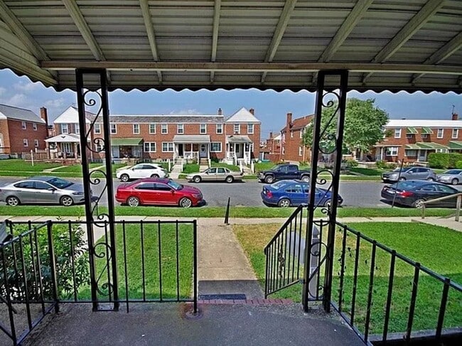 Foto del edificio - Desirable Dundalk Maryland 3 bedroom3 Full...