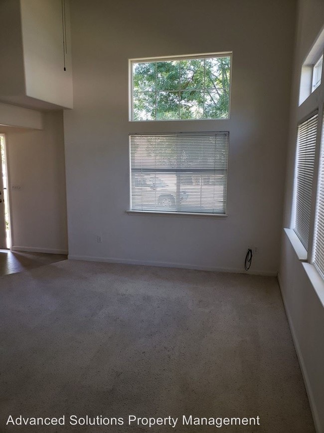 Building Photo - 1246 Mighty Oak Ln