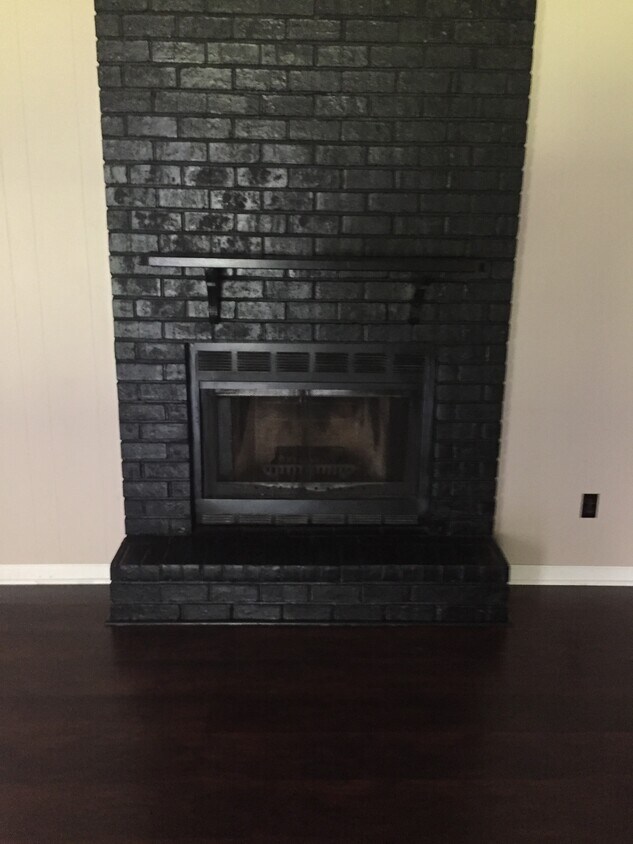 Foto del edificio - 115 Leisure Dr