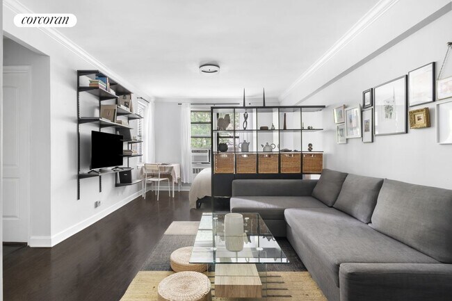 Foto del edificio - 54 E 8th St