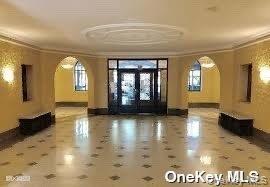 Foto del edificio - 225 Bennett Ave