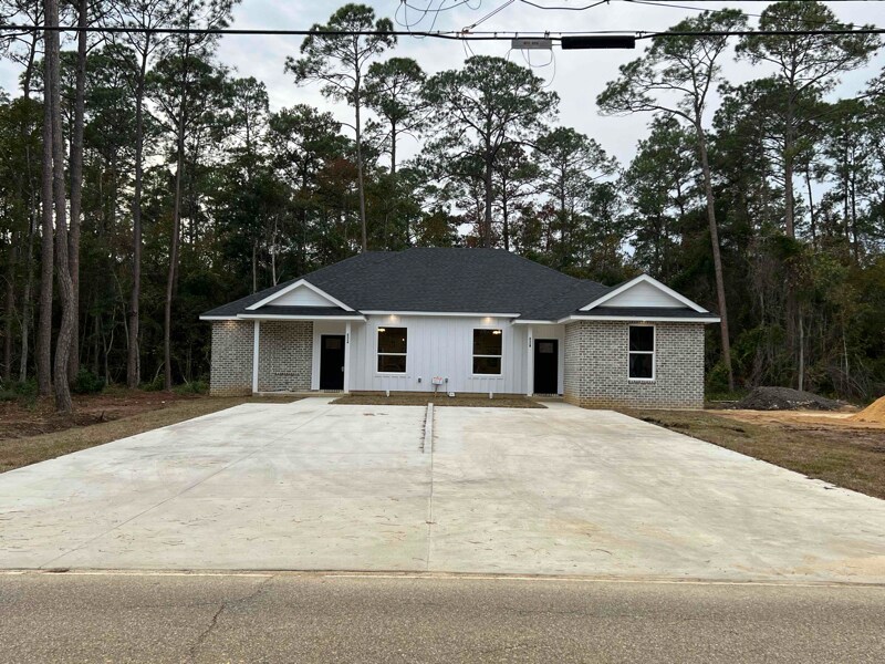 211 Hoover Dr, Slidell, LA 70461 Townhome Rentals in Slidell LA