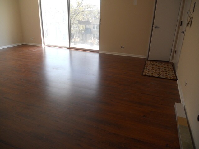 Foto del edificio - 10936 Keating Ave