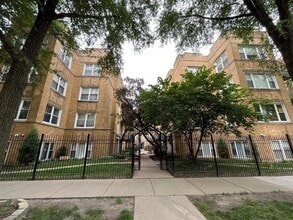 Building Photo - 4608 N Monticello Ave