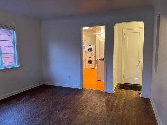 Building Photo - 815 N 36th St