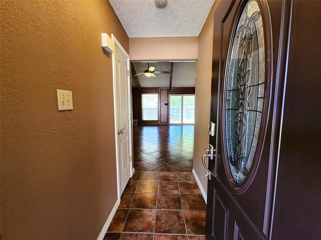 Foto del edificio - 3425 Primrose Ln