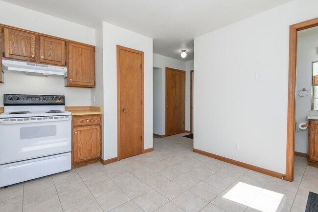Foto del edificio - 208 Applewood Ln