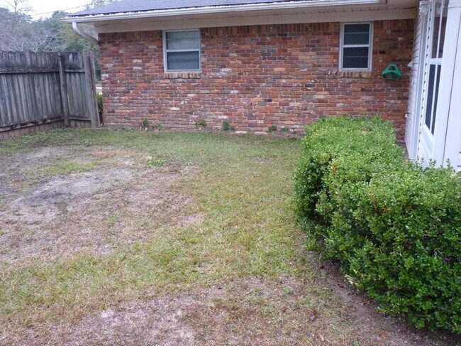 backyard by house - 1414 Texas Pky