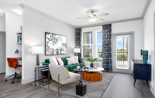 Integra Station 2114 photo'