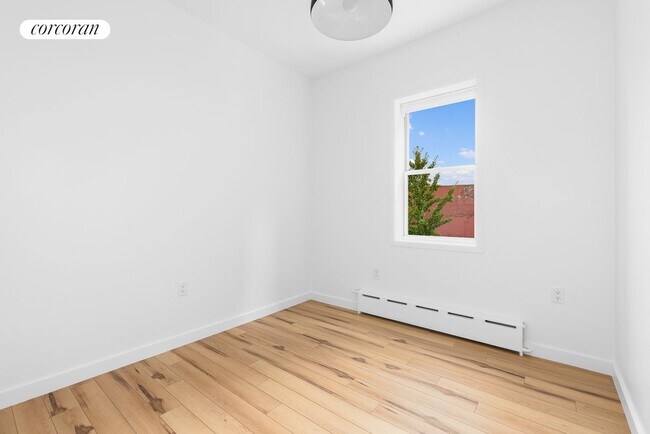 Building Photo - 463 Degraw St