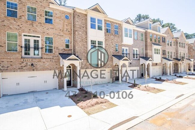 Building Photo - Fantastic 4 Bedroom Townhome in Chamblee! ...