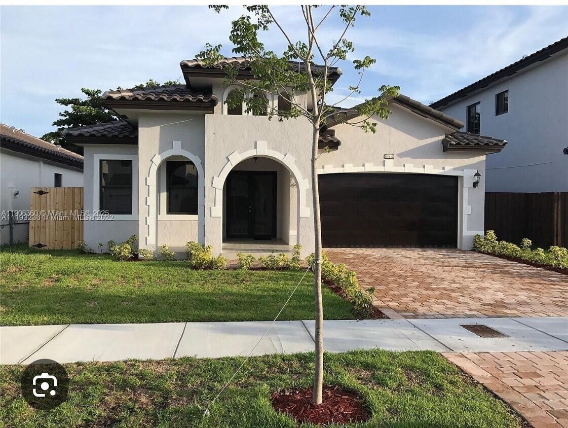 Foto principal - 14432 SW 31st St