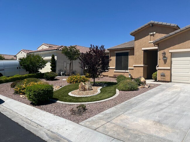 Foto del edificio - 3 bedroom 2 bathroom Home available in 55+...