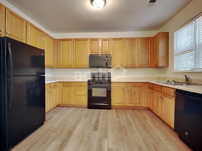 Foto del edificio - 2436 Carmathen Rd