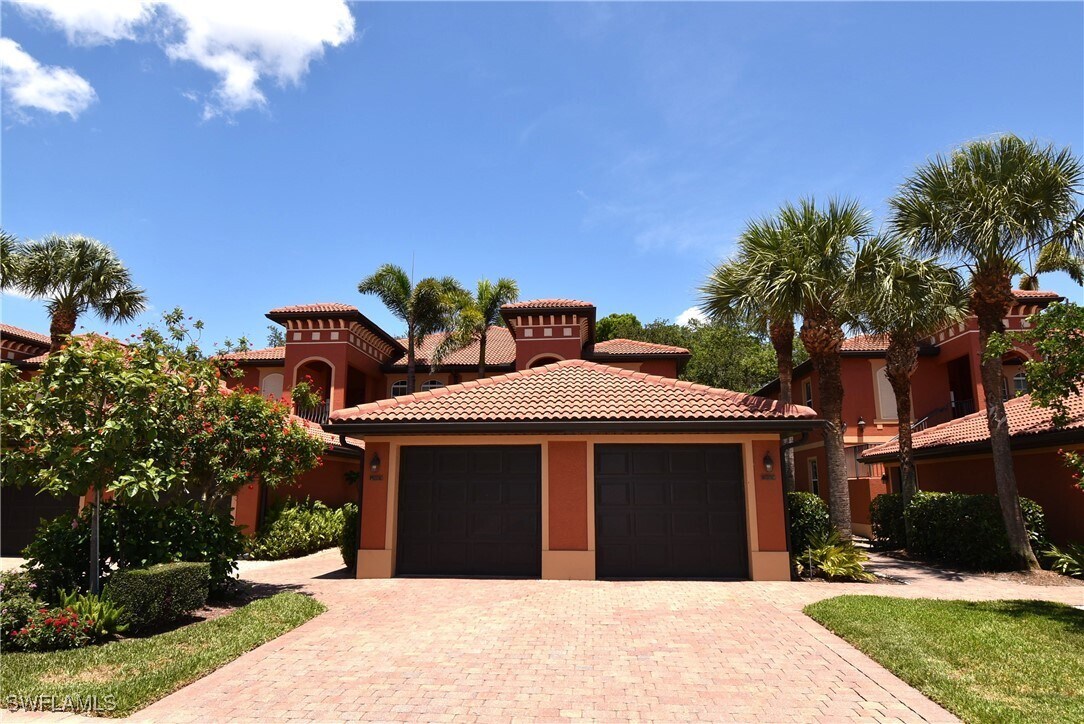 Foto principal - 10032 Heather Ln