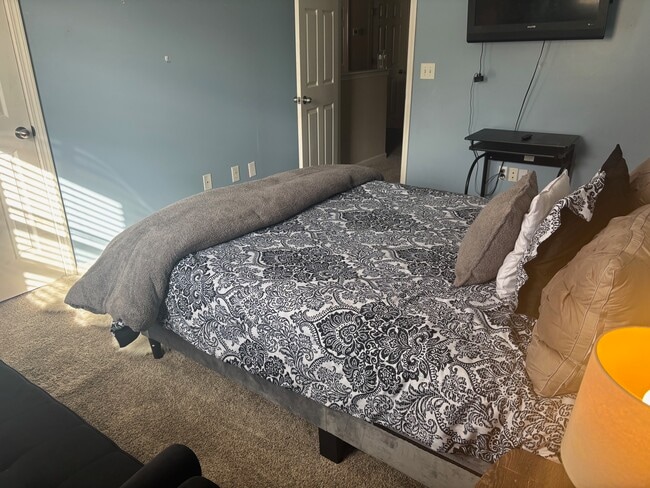 Bedroom 2 cont'd - 1207 Summerfield Ln E