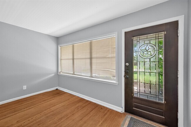 Foto del edificio - 1509 Ronson Rd