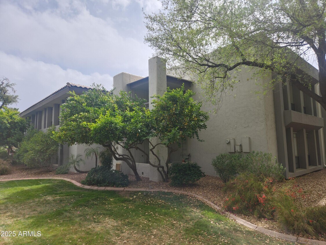 Foto principal - 5227 N 24th St
