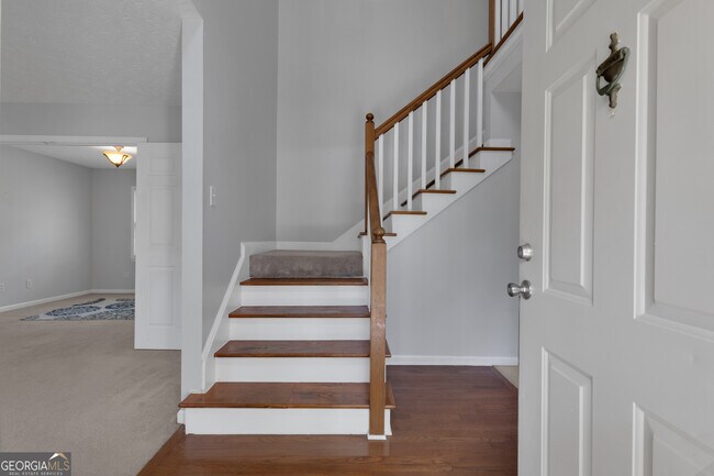Building Photo - 115 Rockhurst Chase