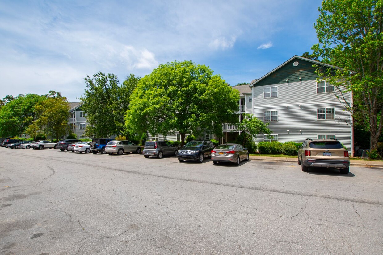 Primary Photo - 2100 Wolf Tech Ln