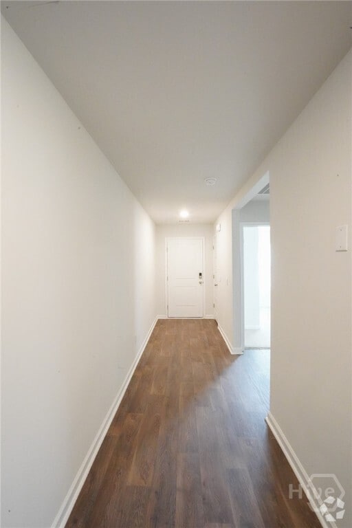 Building Photo - 112 Windrush Pnes