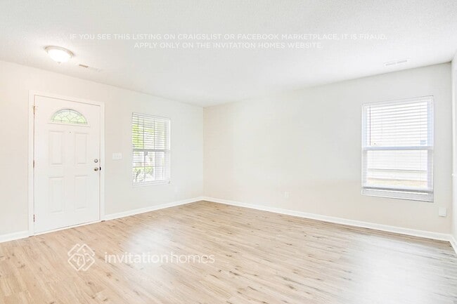 Building Photo - 516 Pebblestone Dr