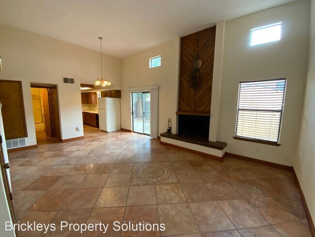 Foto del edificio - 2 br, 2 bath House - 4929 Osuna Pl NE