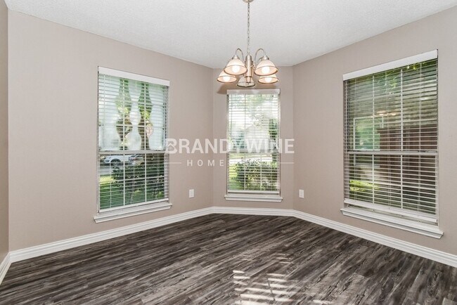 Building Photo - 2305 Randi Rd